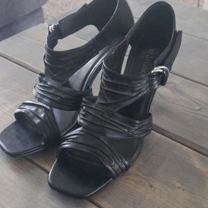 Bay Studio size 8.5 black heels